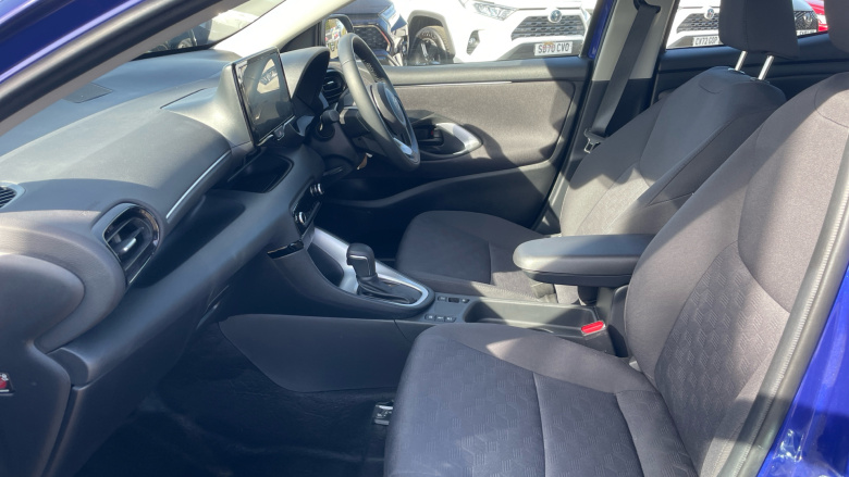 Toyota Yaris 1.5 Hybrid Icon 5dr CVT Hybrid Hatchback